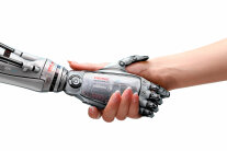 Roboterhand und menschliche Hand um schließen sich